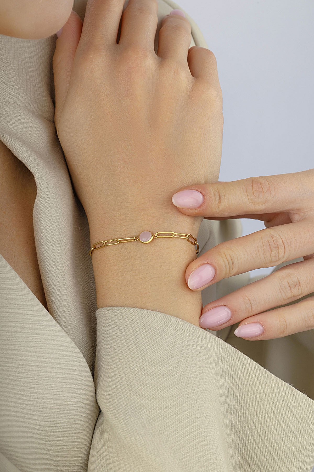 14 Ayar Soft Pembe Taşlı Ataç Altın Bileklik Ürün ana görseli