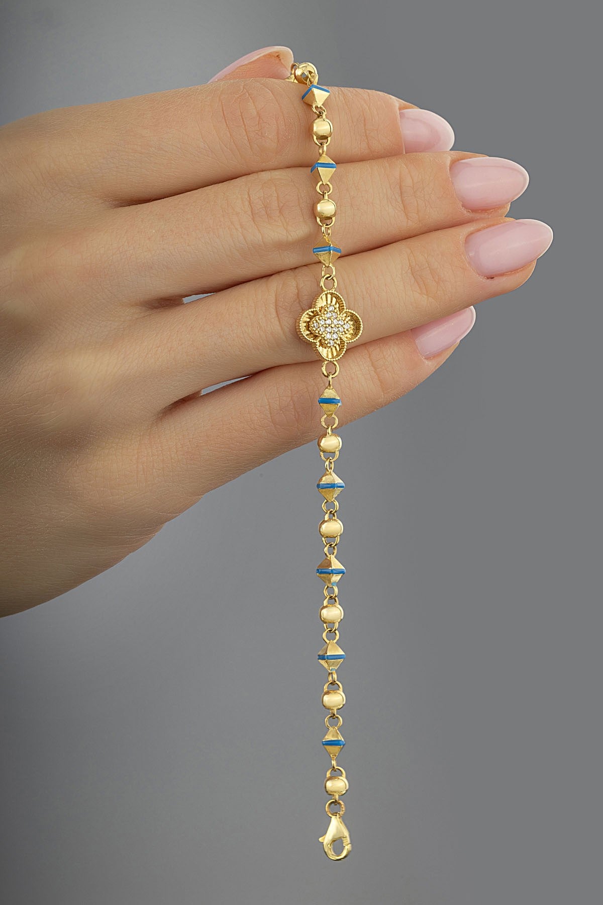 14 Ayar Mavi Şeritli Modern Çiçek Altın Bileklik