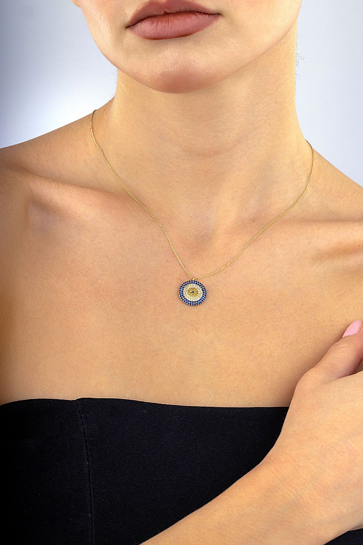 14 Ayar Taşlı Yuvarlak Altın Kolye Secondary image