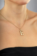 14 Ayar Taşlı E Harfi Altın Kolye