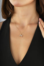 14 Ayar Taşlı M Harfi Altın Kolye