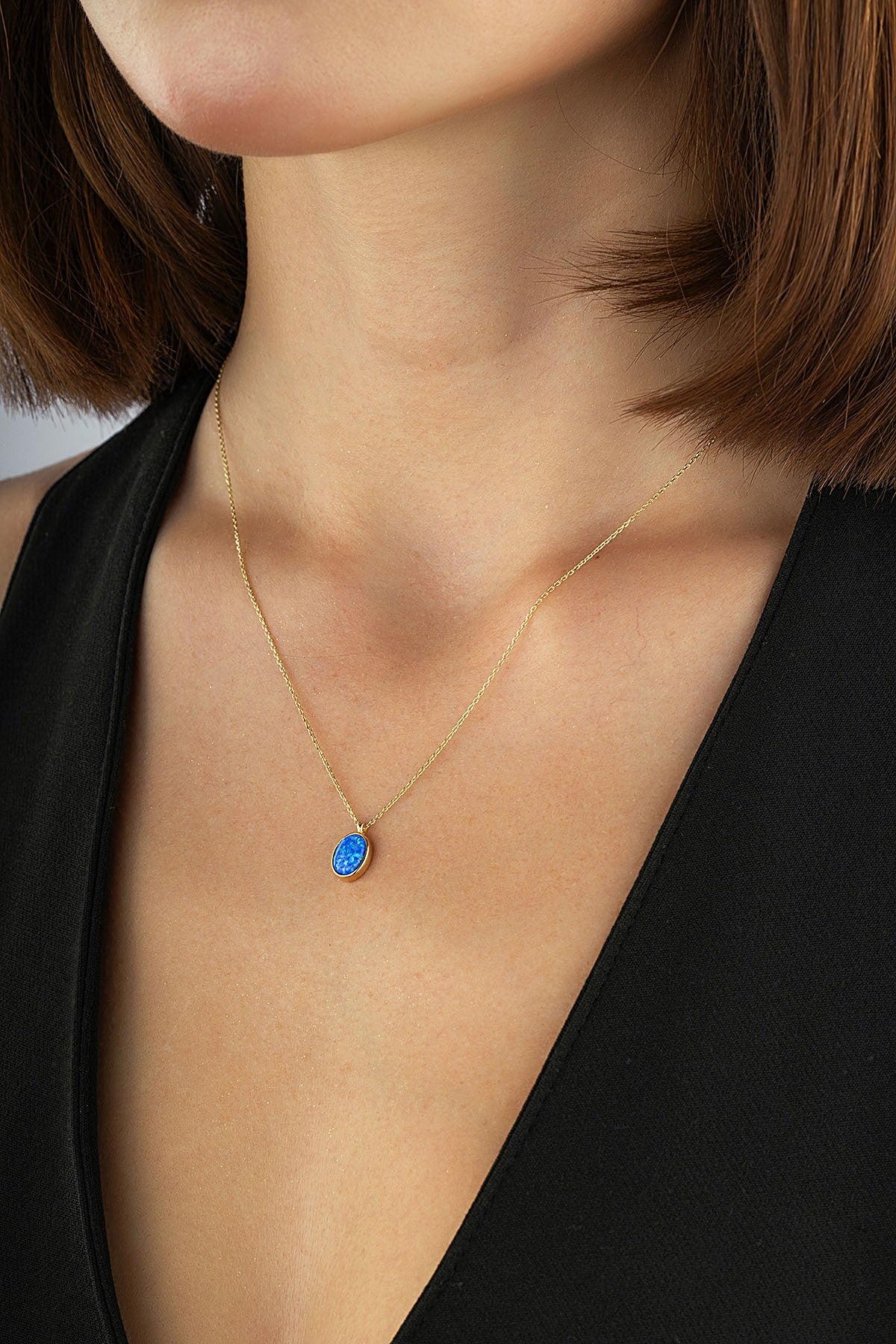 14 Ayar Mavi Taşlı Altın Kolye