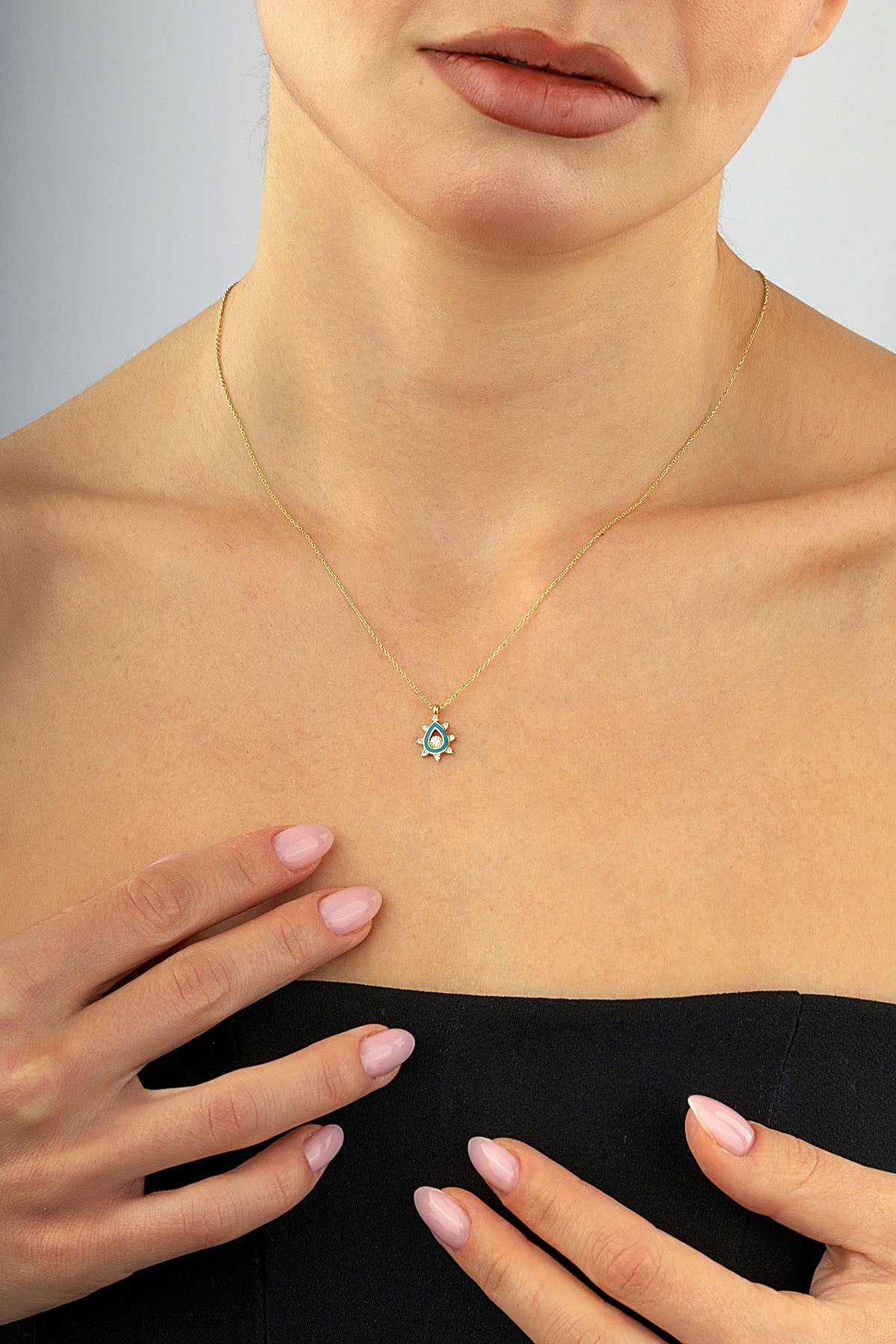 14 Ayar Taşlı Mineli Altın Kolye