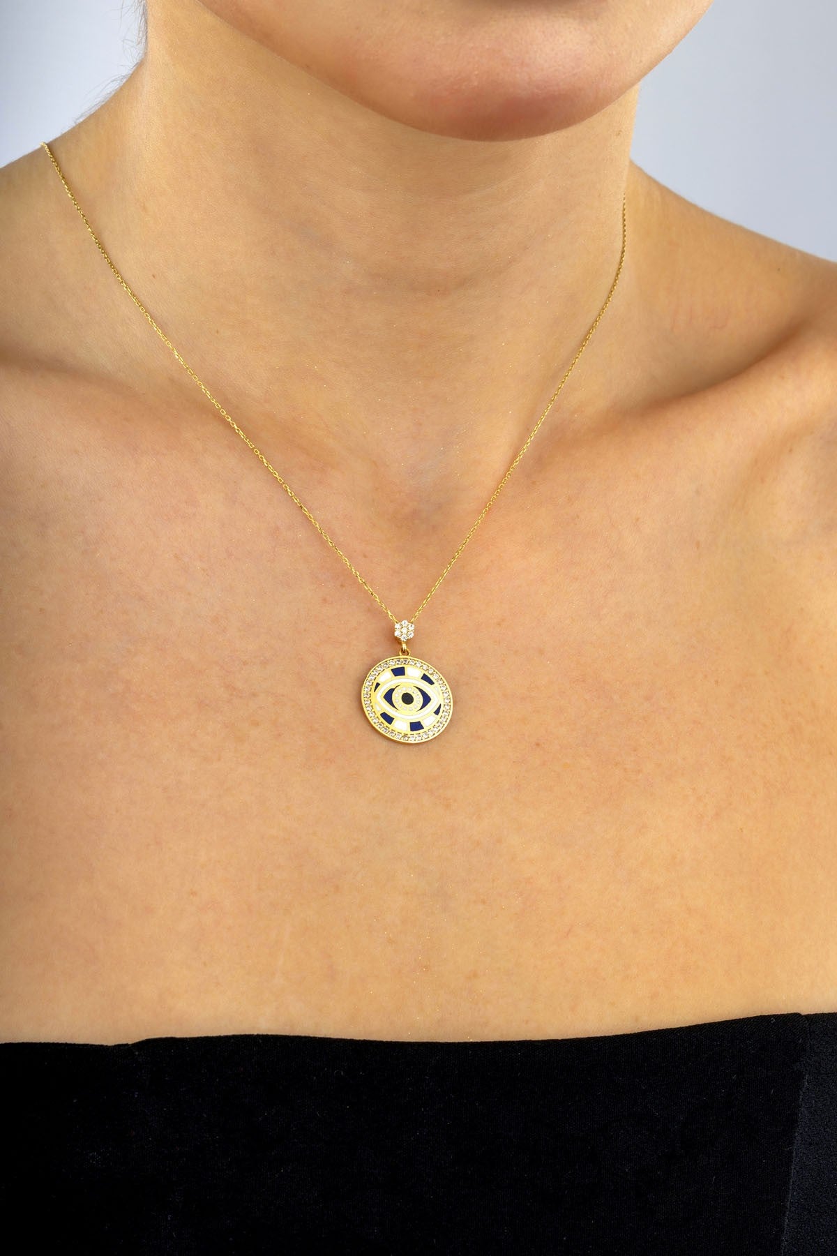 14 Ayar Taşlı Halka Göz Figürlü Altın Kolye