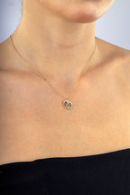 14 Ayar Taşlı Bebek Ayağı Figürlü Altın Kolye