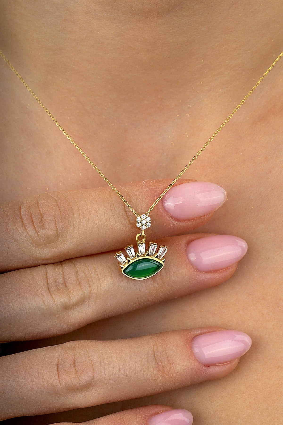 14 Ayar Yeşil Taşlı Altın Kolye