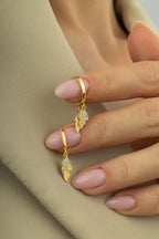 14 Ayar Taşlı Yaprak Altın Küpe