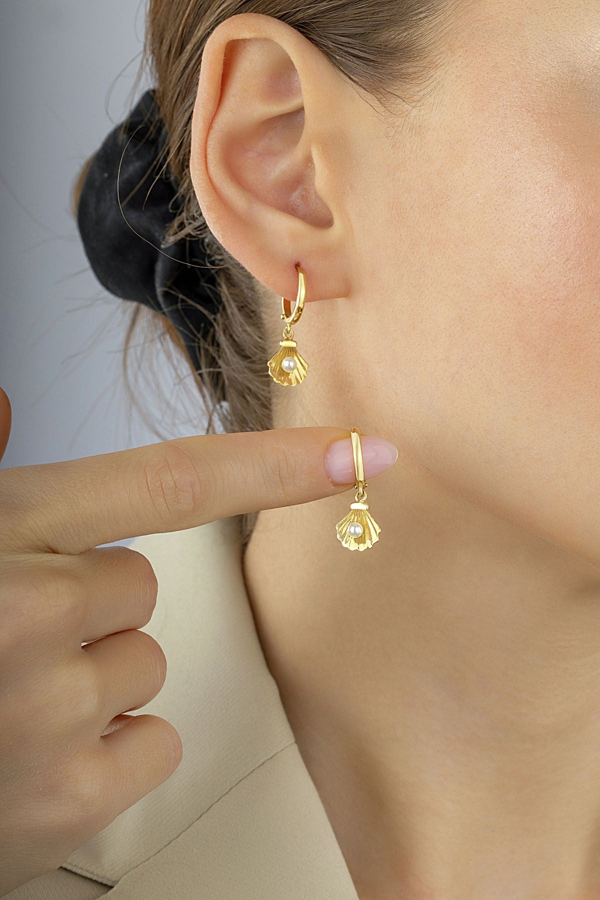 İstiridye İnci Altın Küpe