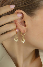 14 Ayar Sallanan Taşlı Altın Küpe