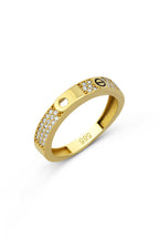 Sıralı Taşlı Modern Altın Yüzük