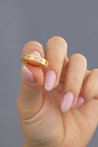 14 Ayar Taşlı Altın Yüzük