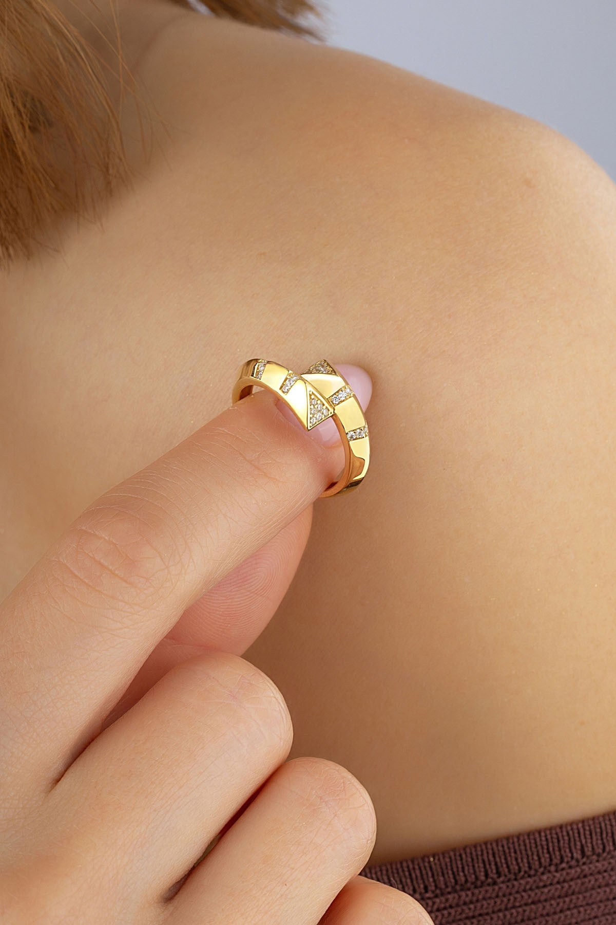 14 Ayar Taşlı Twin Altın Yüzük