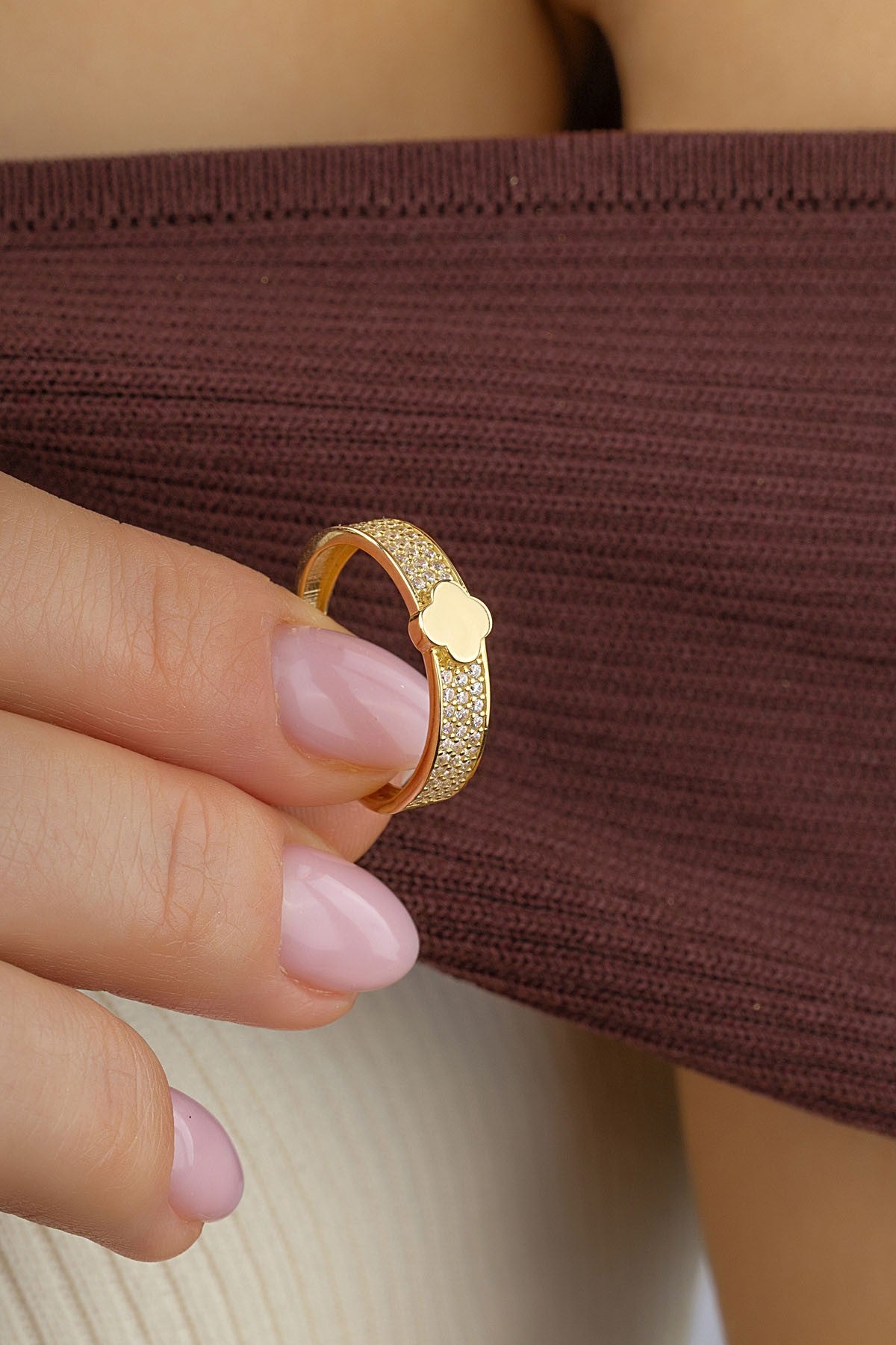 Şerit Yonca Altın Yüzük