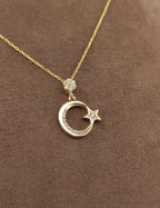 8 Ayar Taşlı Ay Yıldız Altın Kolye