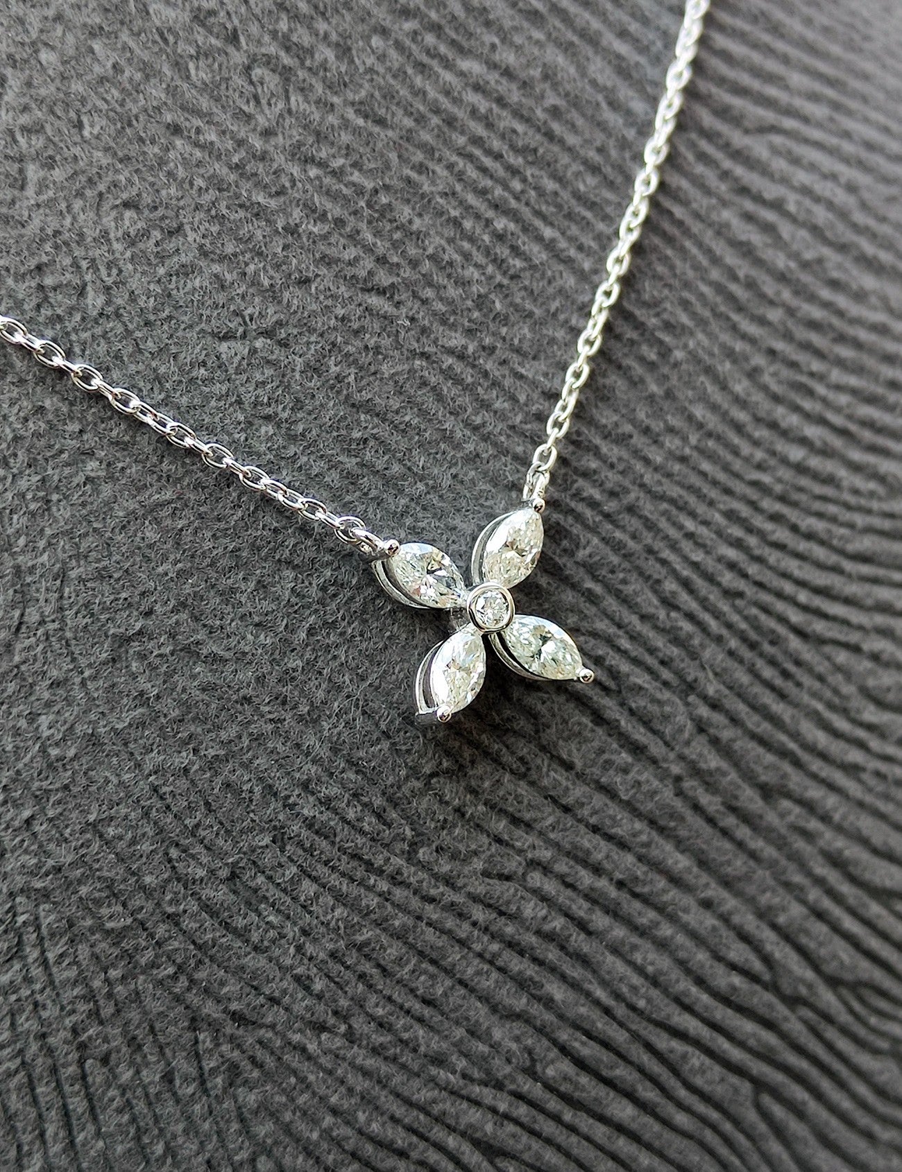 0,57 Karat Pırlanta Fantezi Kolye Ürün ikincil görseli