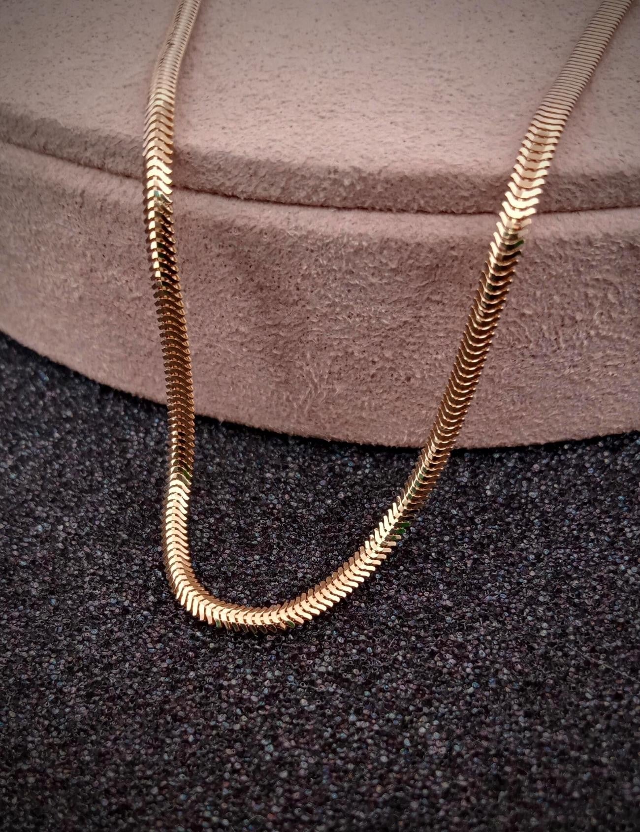 قلادة من الألماس Ürün ikincil görseli