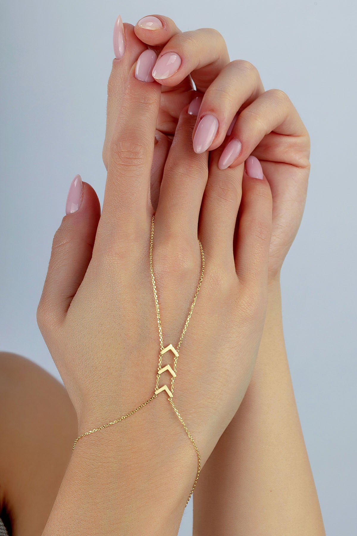 14 Ayar V Figürlü Altın Şahmeran