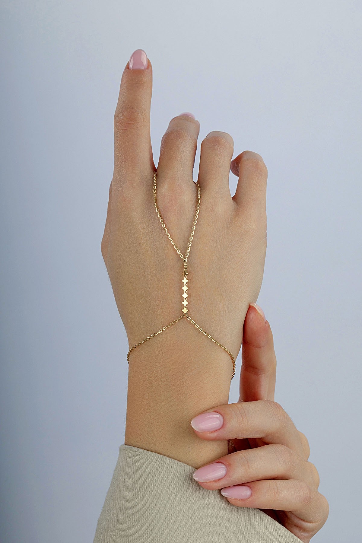 14 Ayar Sıra Yoncalı Altın Şahmeran Ürün ikincil görseli