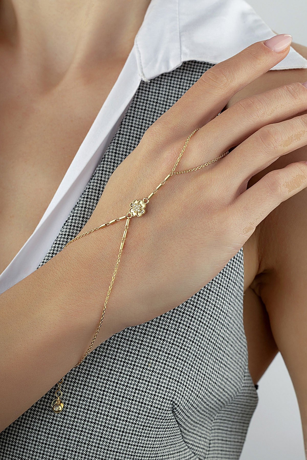 14 Ayar Taşlı Yonca Figürlü Altın Şahmeran Main image