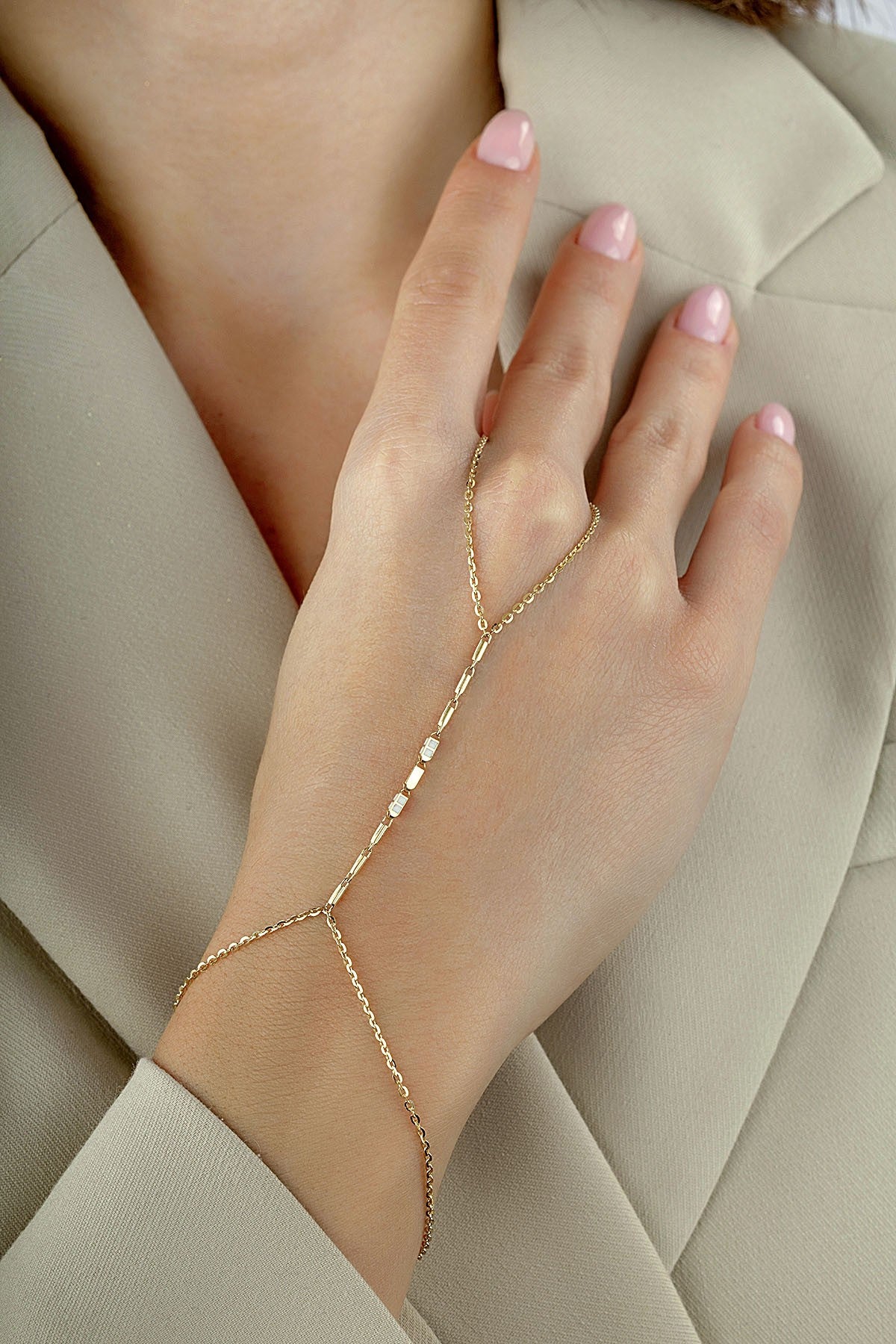 14 Ayar Mineli Altın Şahmeran Main image