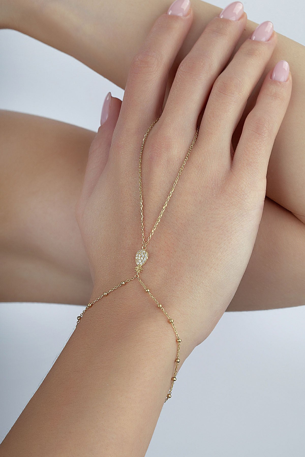 14 Ayar Taşlı Altın Şahmeran Secondary image