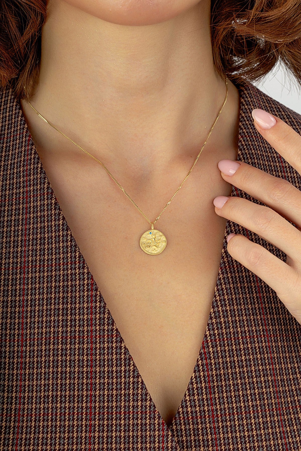 Kova Burcu 14 Ayar Altın Kolye