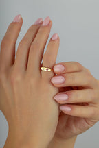 Dörtgen Bordo Taşlı Serçe Parmak Altın Yüzük