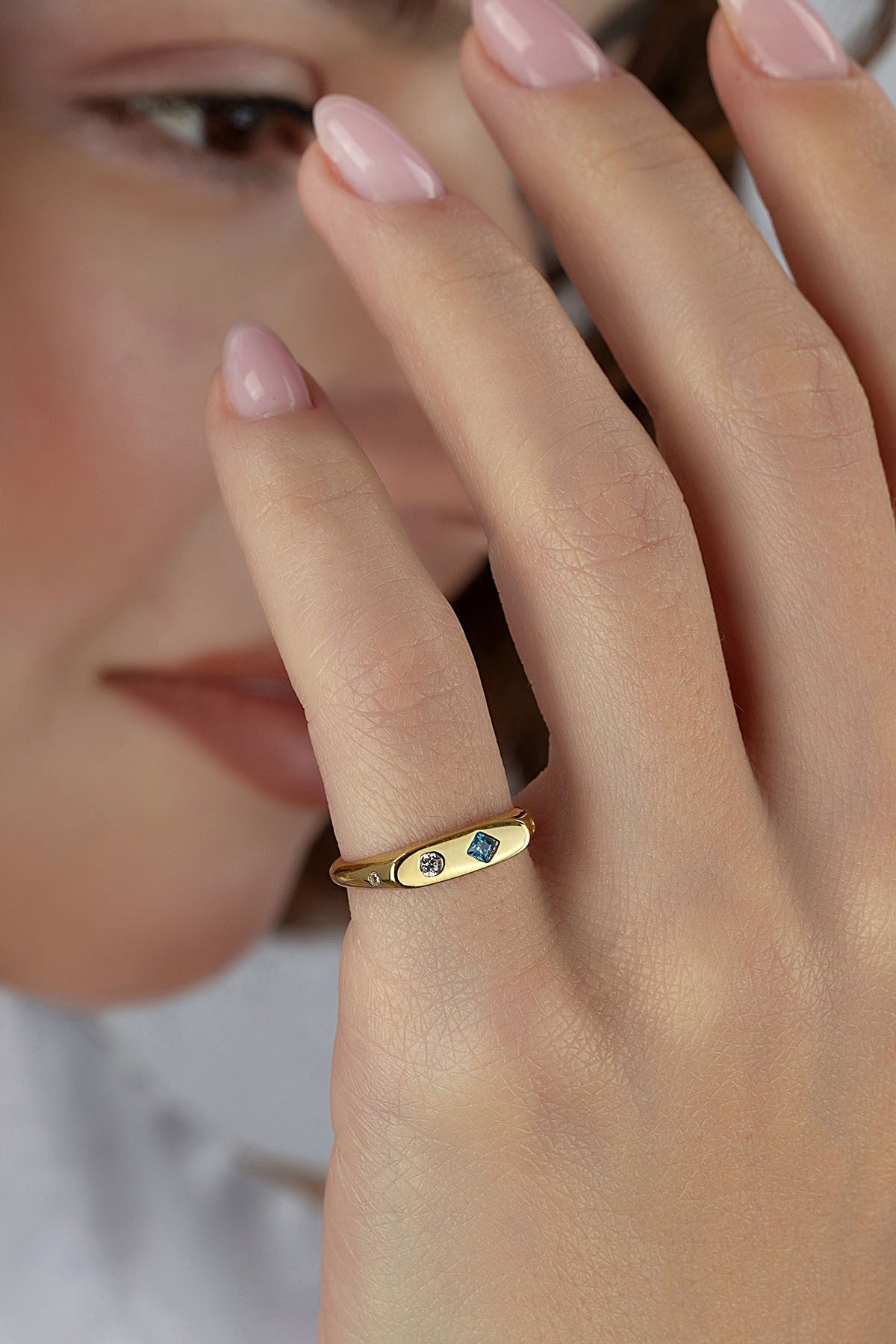 Dörtgen Turkuaz Taşlı Serçe Parmak Altın Yüzük Ürün ikincil görseli