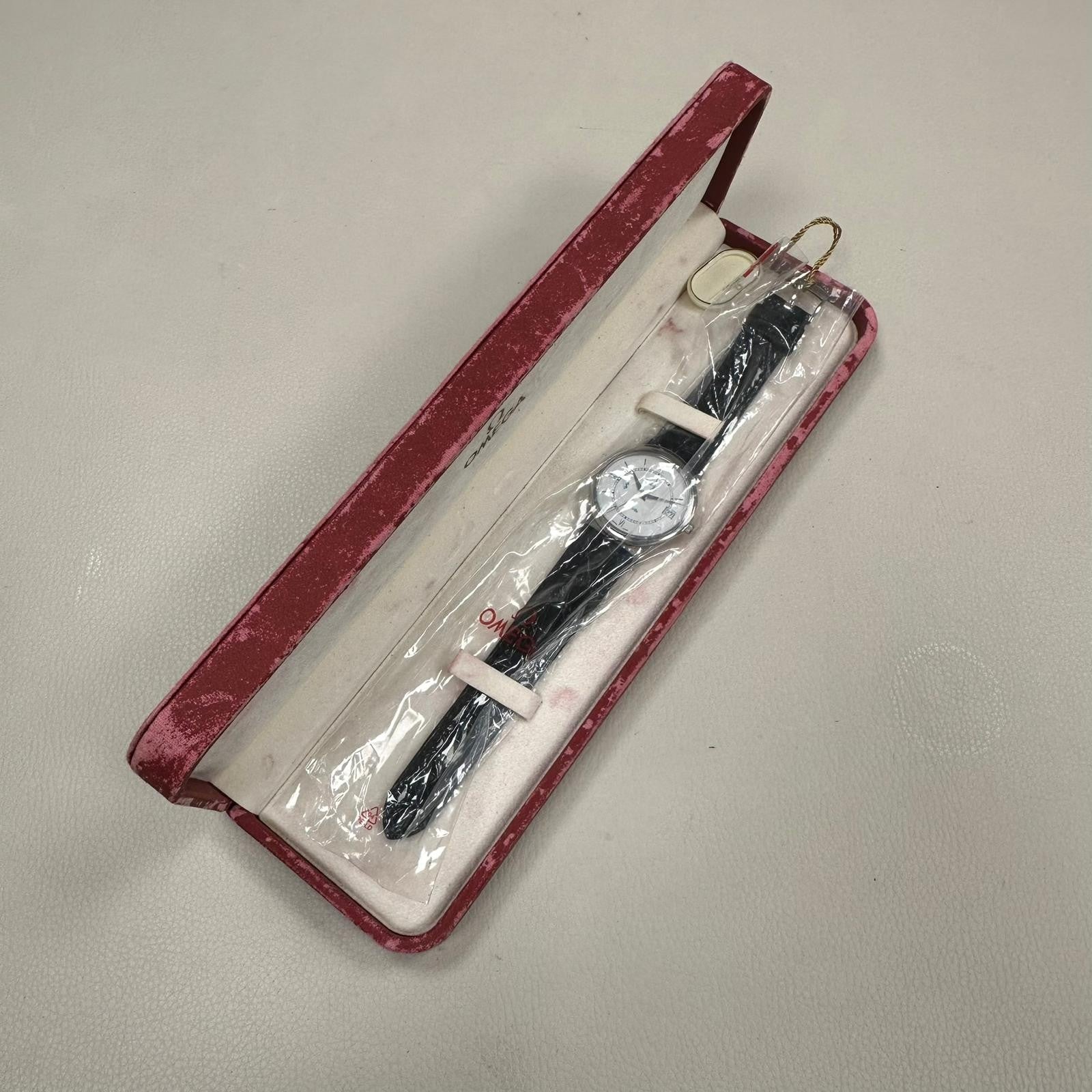 OMEGA DeVille Quartz Erkek Saati