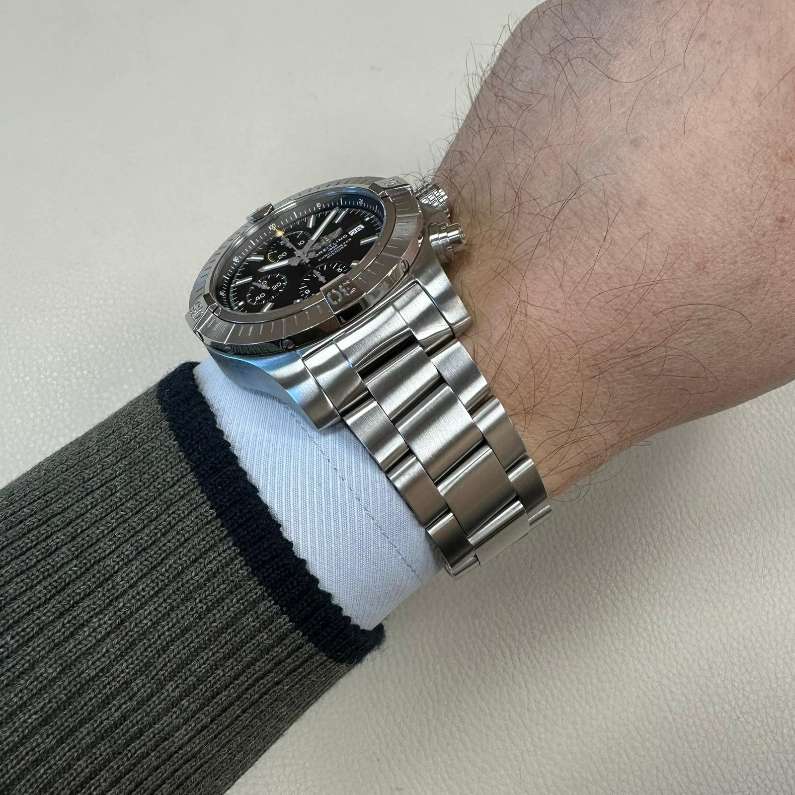 BREITLING Avenger Chronograph 45 Erkek Saati