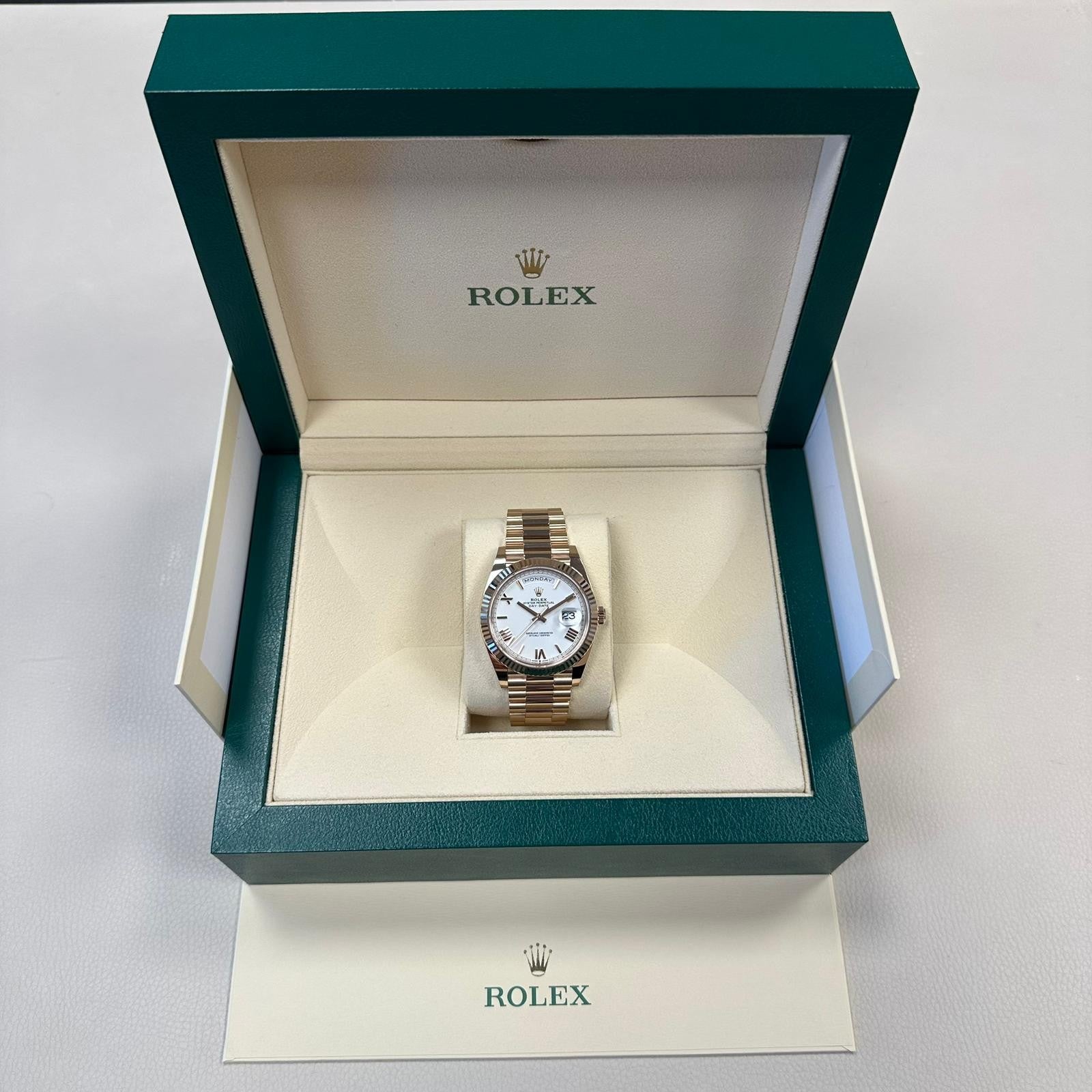 ROLEX Oyster Perpetual Day-Date 40 Erkek Kol Saati