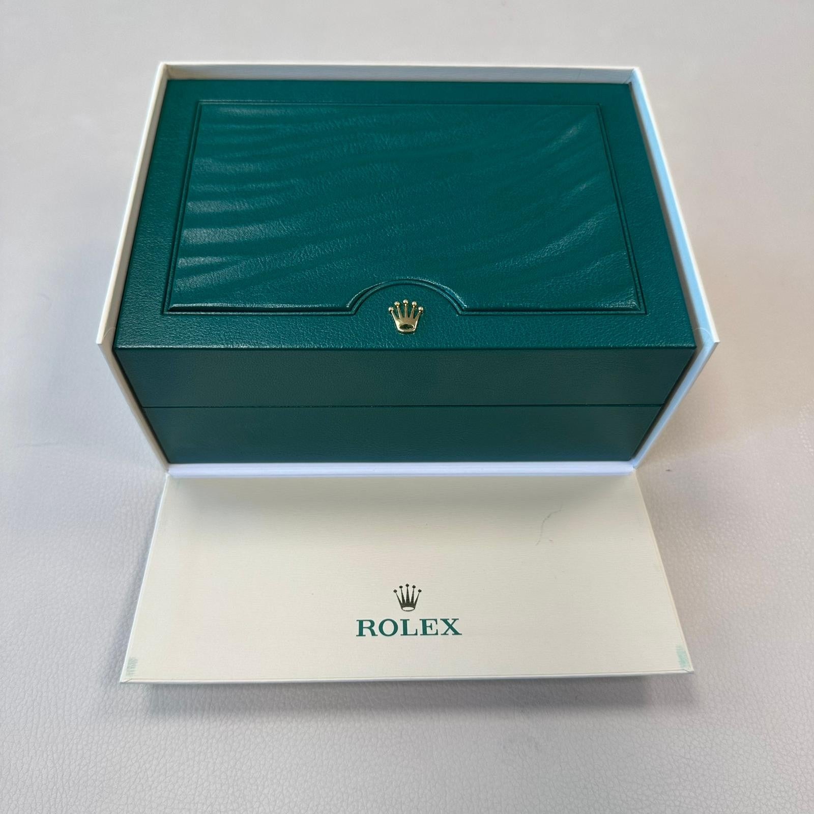 ROLEX Oyster Perpetual Sky-Dweller Erkek Kol Saati