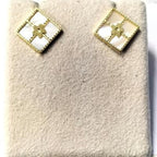 Beyaz Sedefli Dörtgen Altın Küpe