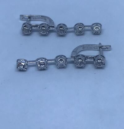 0,07 Karat Pırlantalı Suyolu Küpe