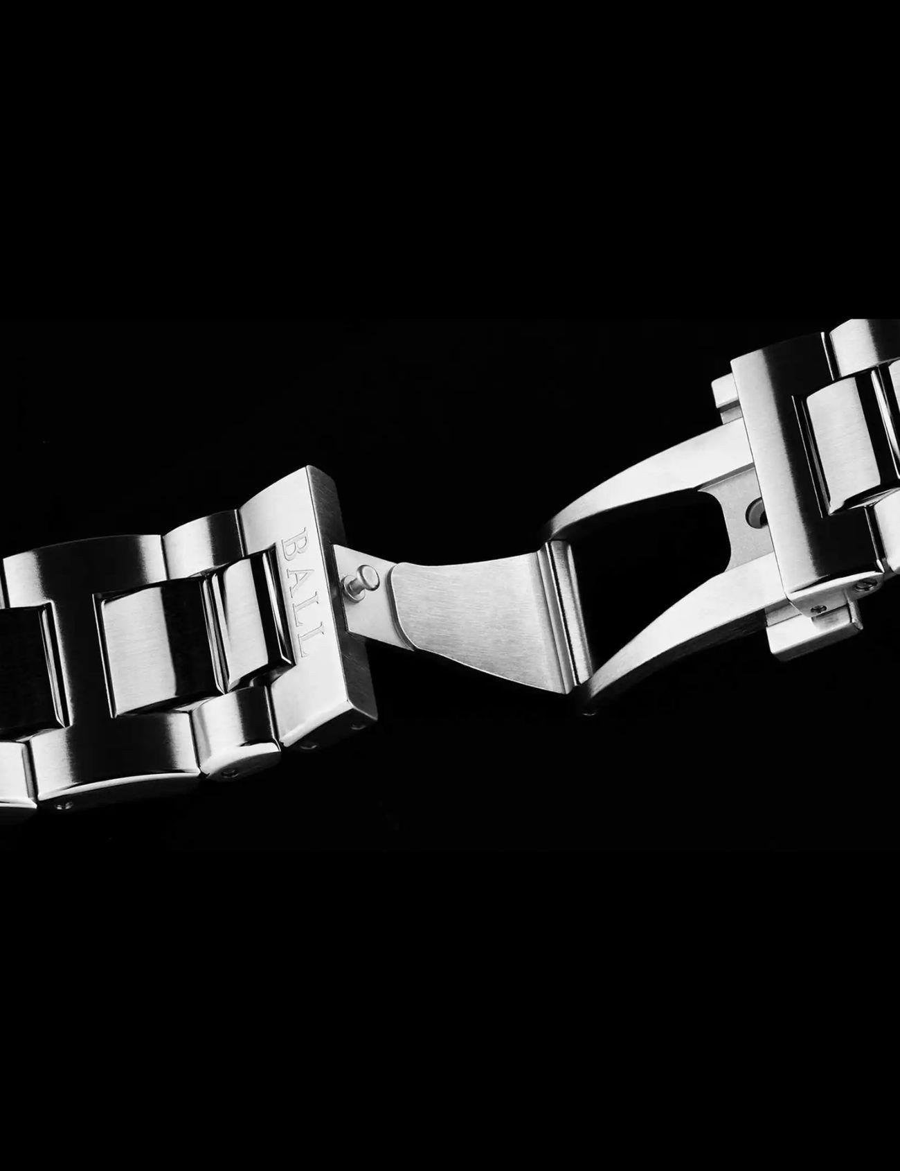 BALL DC3030C-S-WHBK Erkek Kol Saati