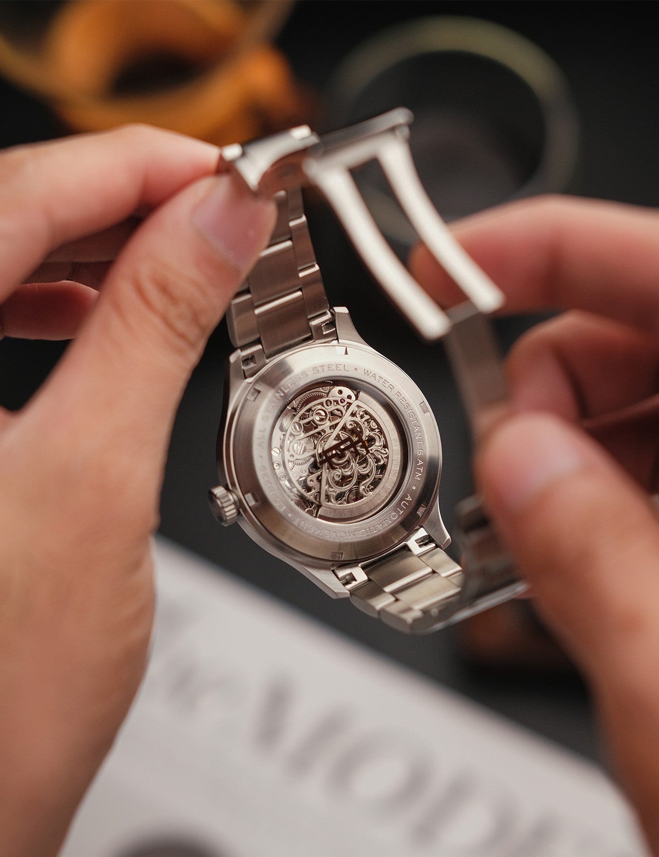 EARNSHAW ES-8229-22 Erkek Kol Saati