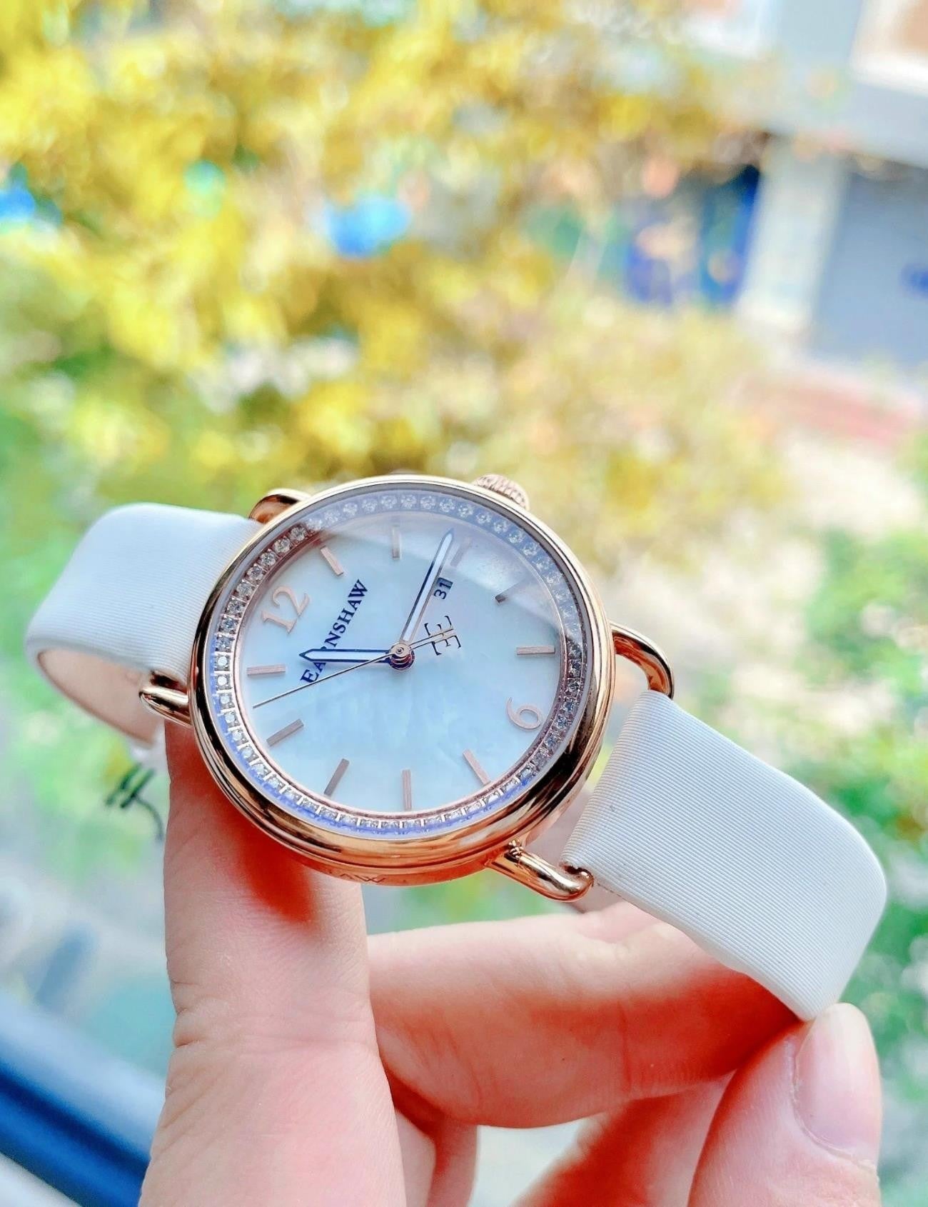 EARNSHAW ES-8092-04 Kadın Kol Saati