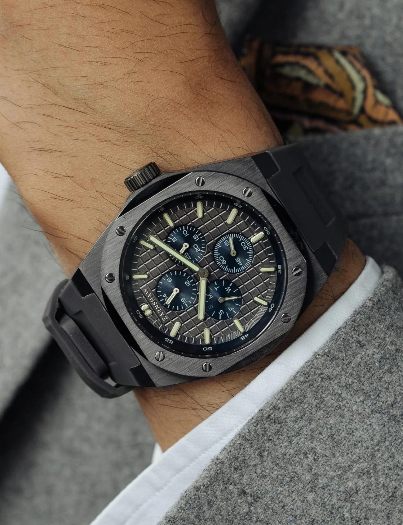 EARNSHAW ES-8253-04 25 Erkek Kol Saati