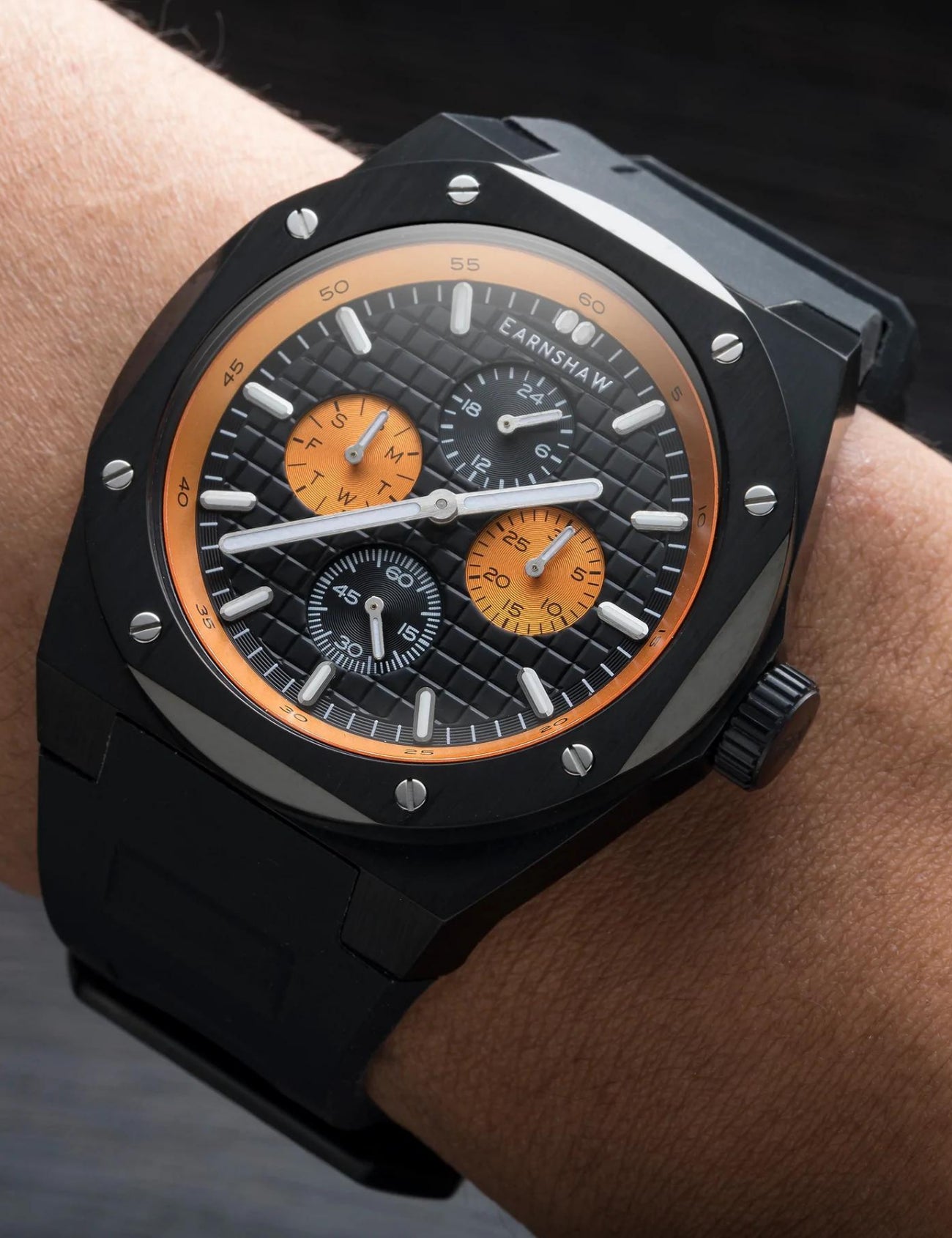 EARNSHAW ES-8253-05 25 Erkek Kol Saati