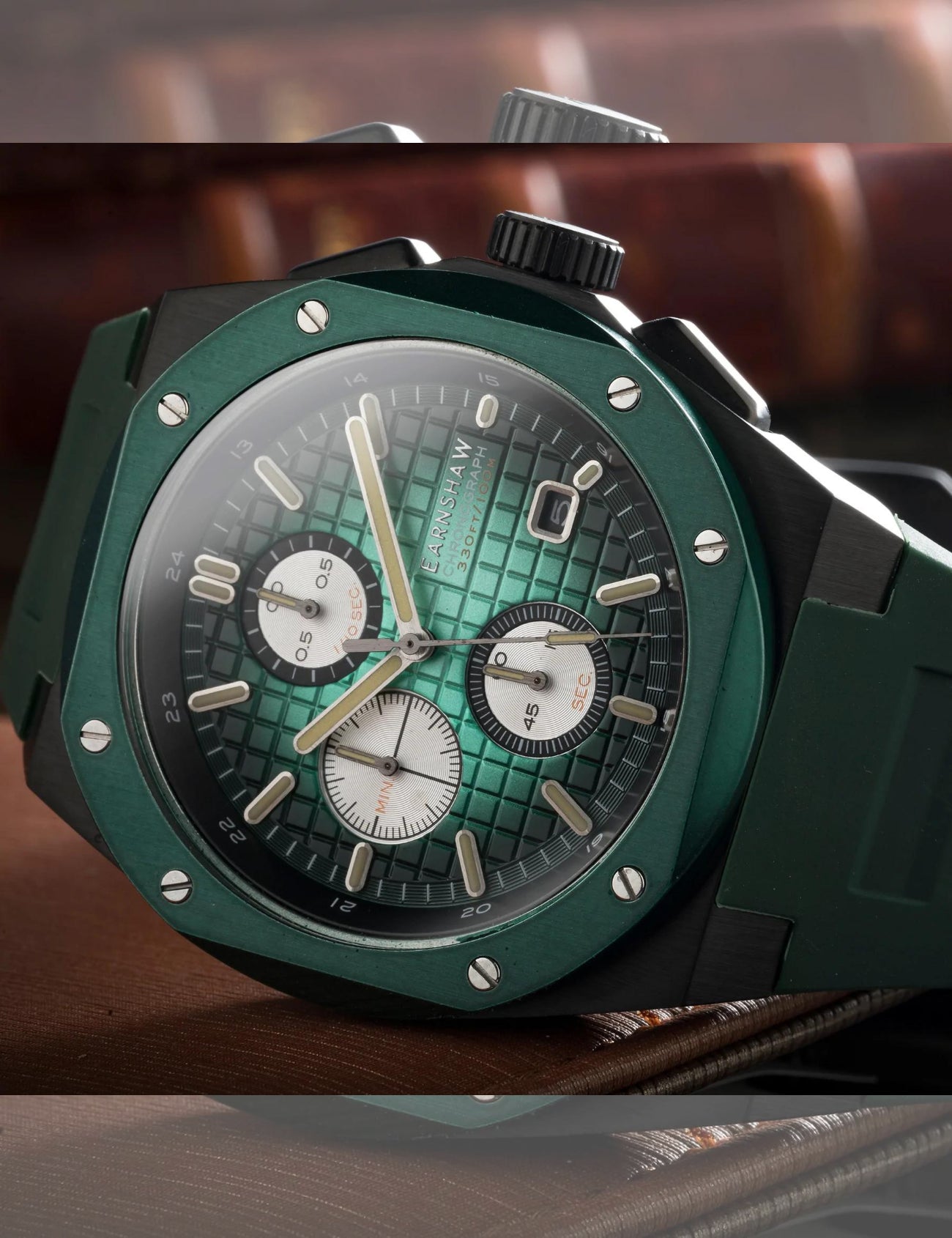 EARNSHAW ES-8254-01 25 Erkek Kol Saati