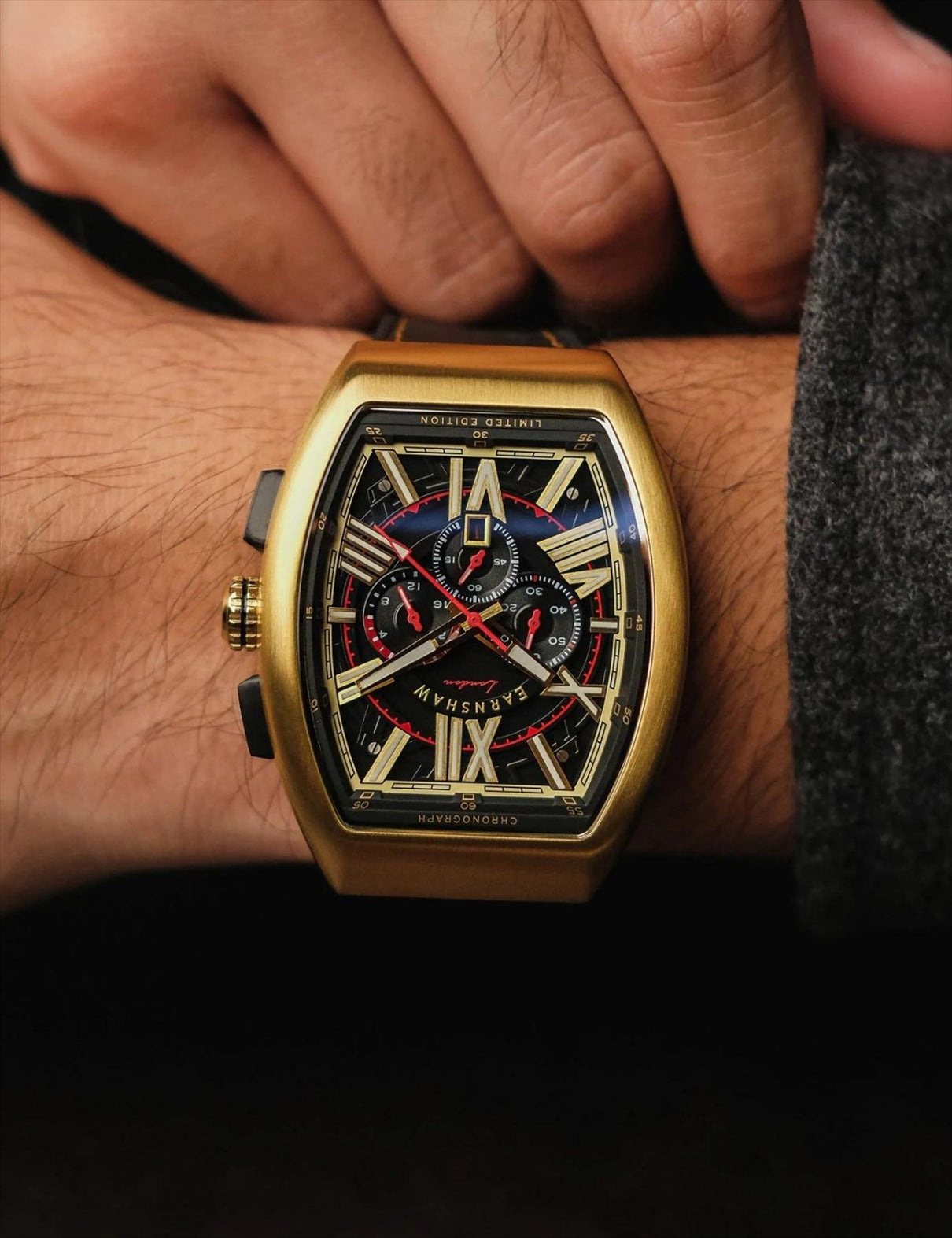 EARNSHAW ES-8270-01 60 Erkek Kol Saati