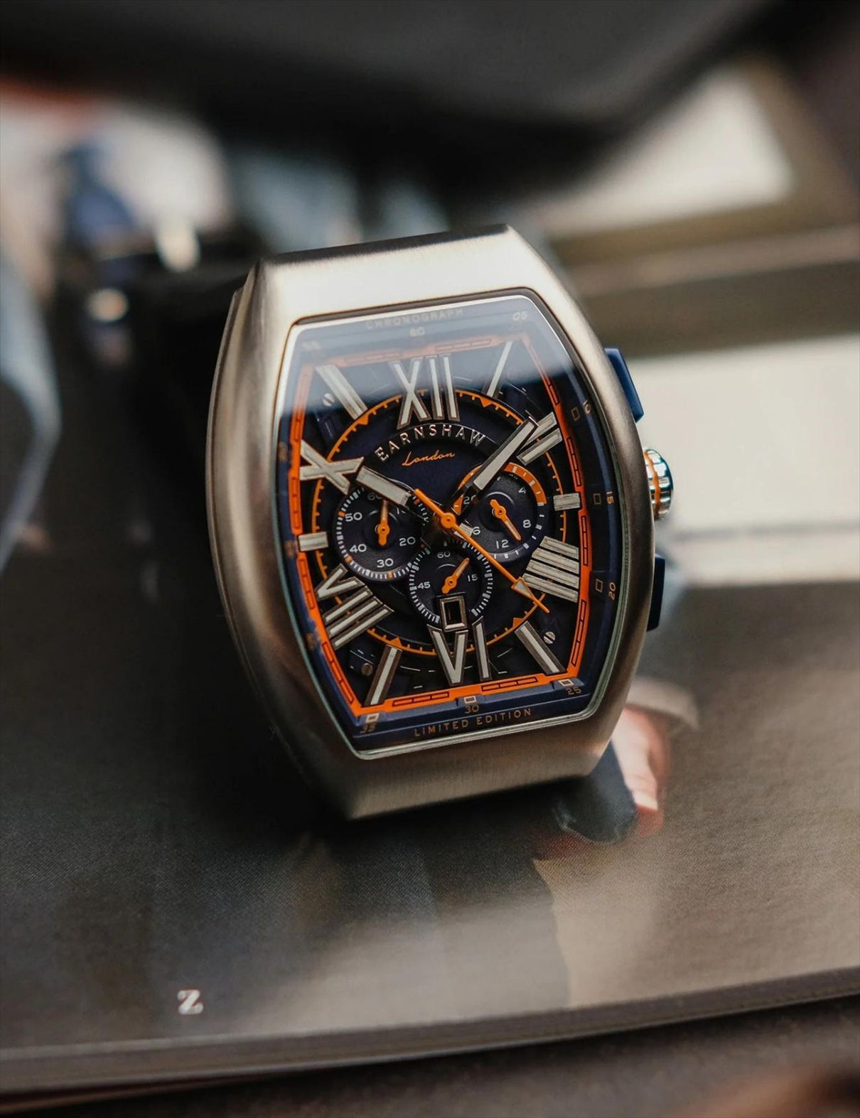 EARNSHAW ES-8270-03 60 Erkek Kol Saati