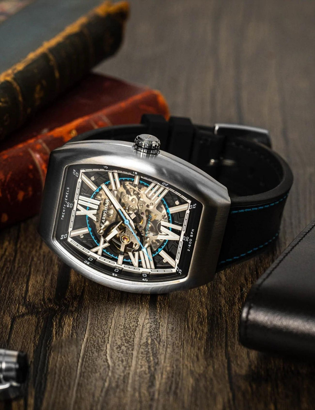 EARNSHAW ES-8271-02 60 Erkek Kol Saati