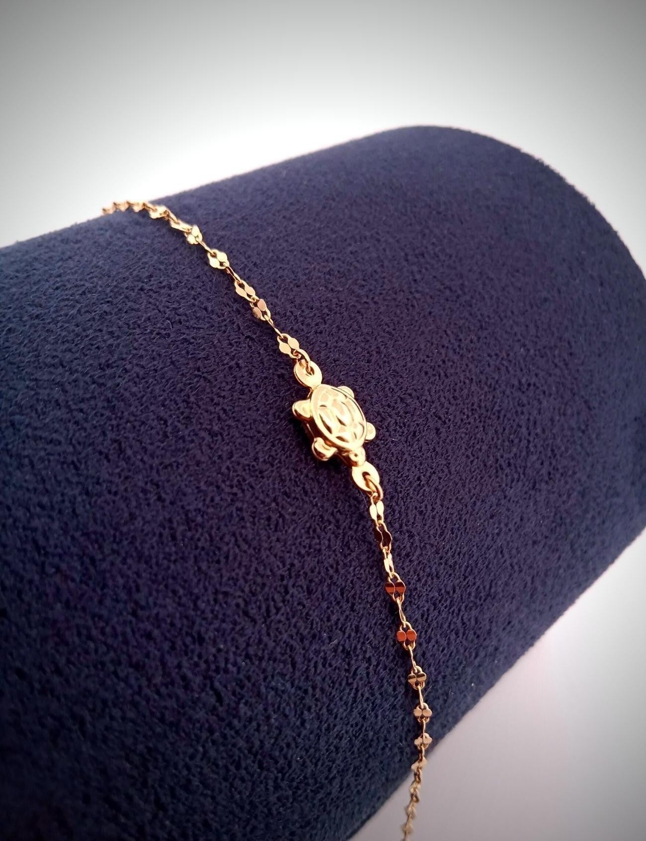 Kaplumbağa Boomerang Altın Bileklik