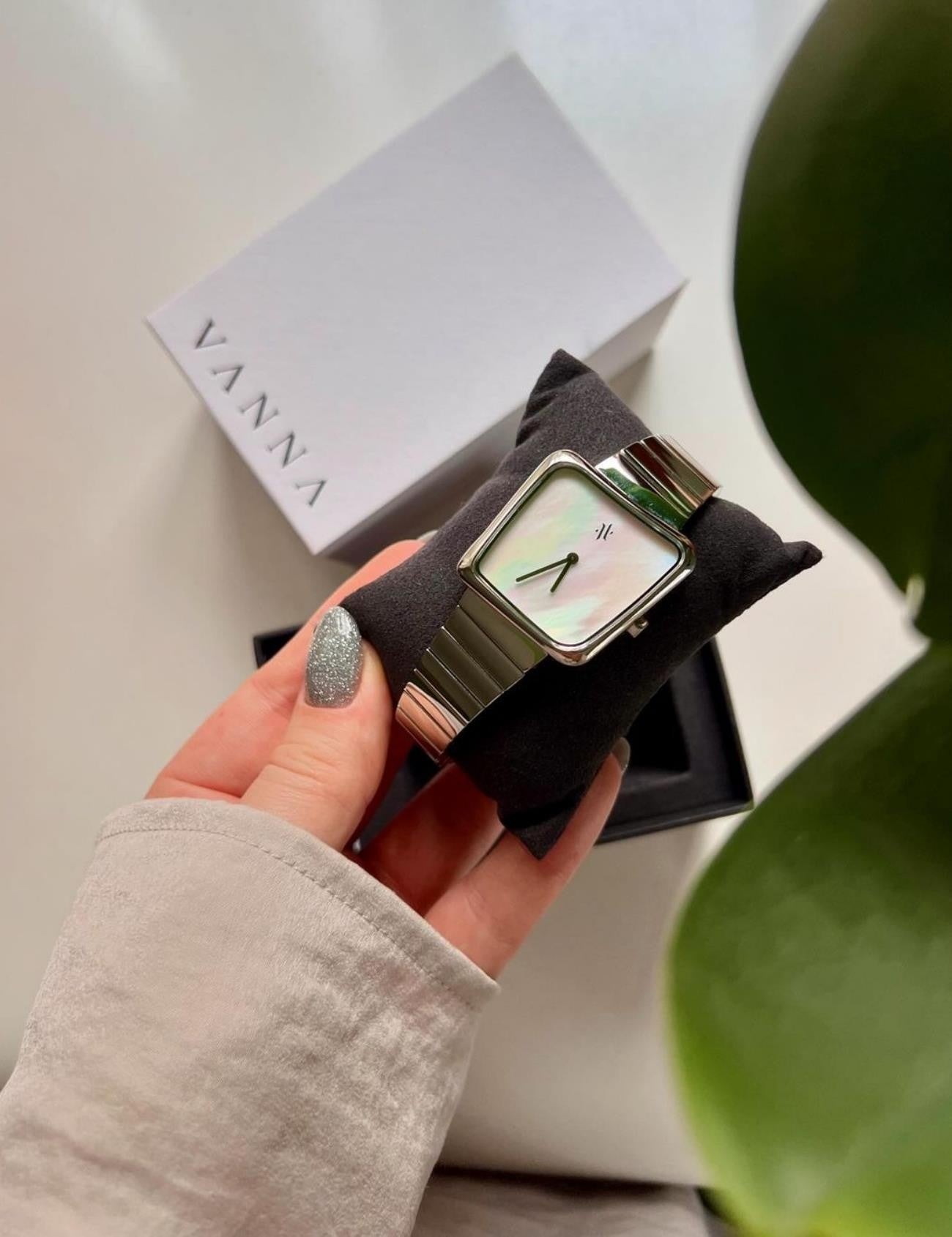 VANNA NebSMOP Kadın Kol Saati