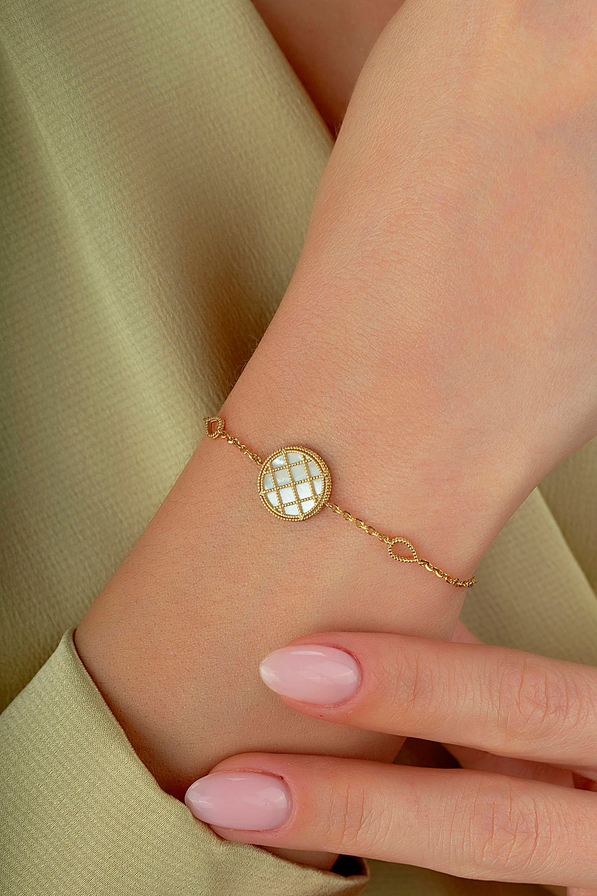 Çift Taraflı Gri Beyaz Sedefli Altın Bileklik