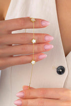 Çift Taraflı Pembe Beyaz Sedefli Geniş 3 Çiçekli Altın Bileklik