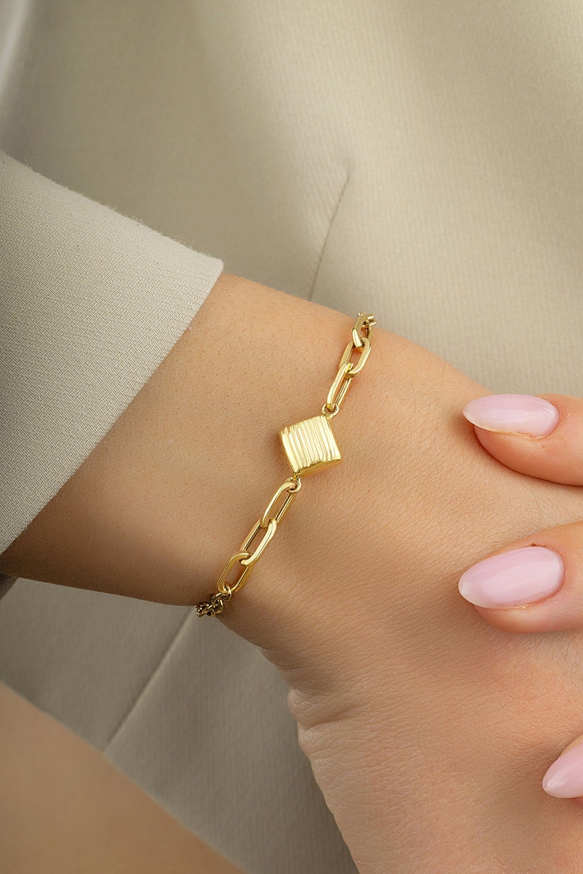 14 Ayar Dörtgen Ataç Altın Bileklik