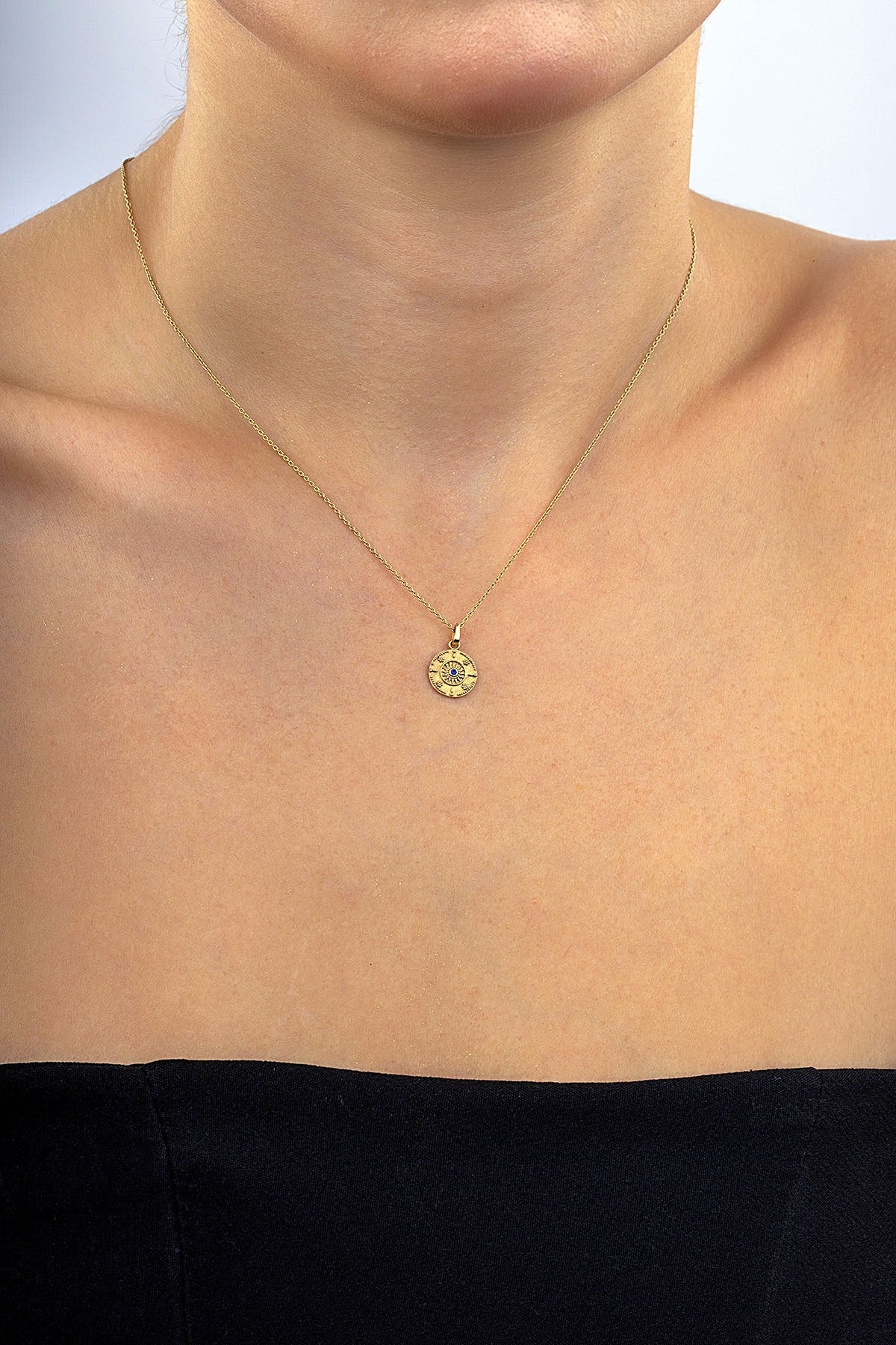 14 Ayar Güneş Figürlü Altın Kolye Ürün ana görseli