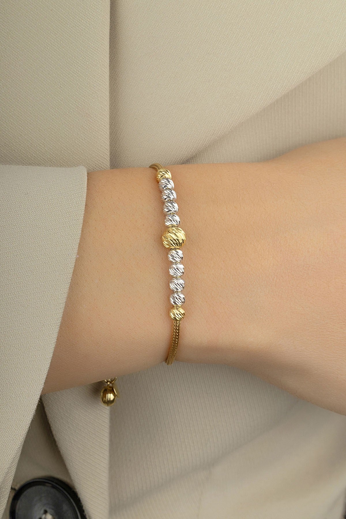 14 Ayar Sarı Gümüş Mini Top Motifli Altın Bileklik Ürün ikincil görseli